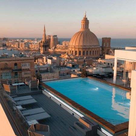 The Embassy Valletta Hotel Екстер'єр фото